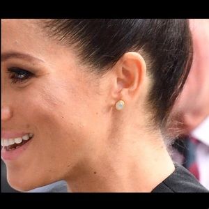 Dean Davidson Knockout Midi Moonstone Gold  Stud Earrings Megan Markle NEW